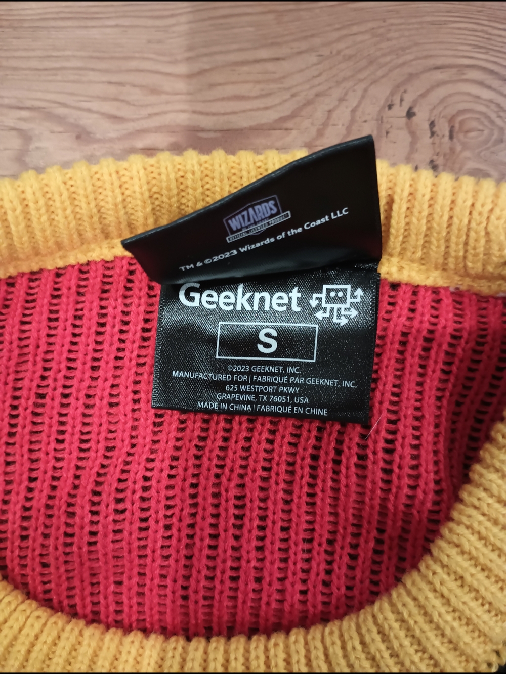 Dungeons & Dragons Gaming-Inspired Holiday Crewneck Sweater Size S - Picture 10 of 14